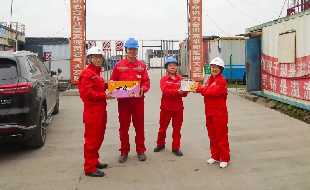 情系員工到一線，傳遞關(guān)懷暖人心(圖1)