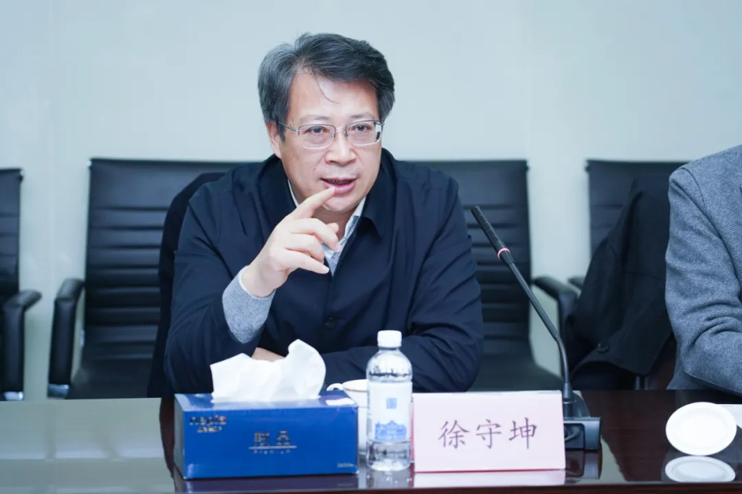 常州大學(xué)徐守坤書記、陳海群校長一行蒞臨神開參觀考察(圖3)